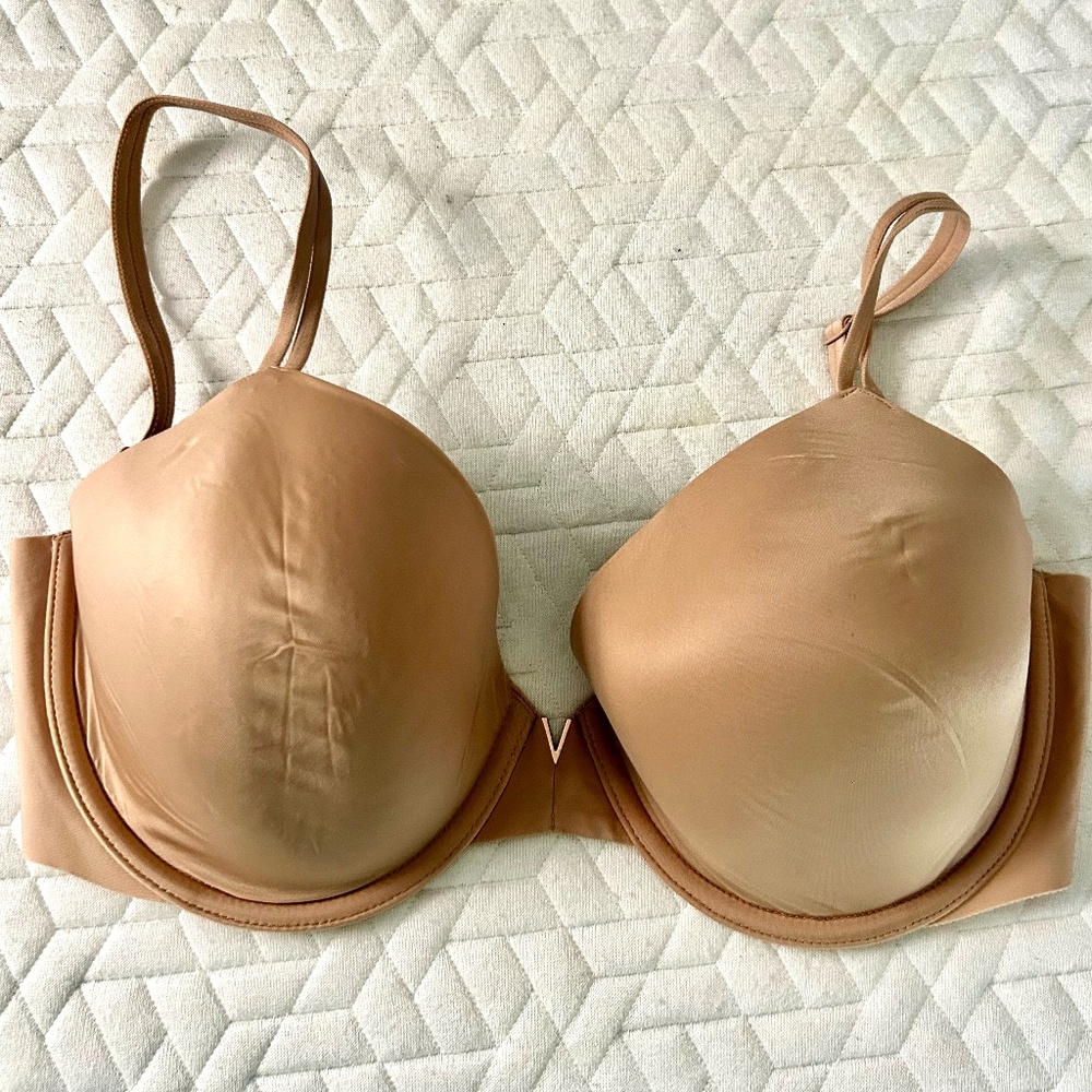 New Victoria's Secret Lightly Lined Perfect Coverage Bra Nude - Size 32 DDD